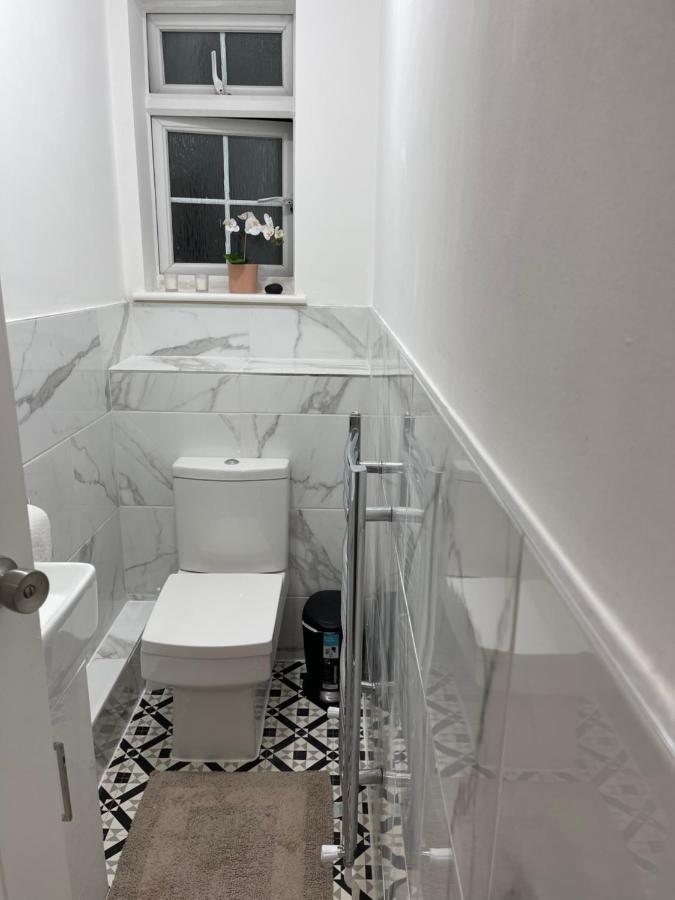 Hendon Park Apartments In London The Hyde Εξωτερικό φωτογραφία