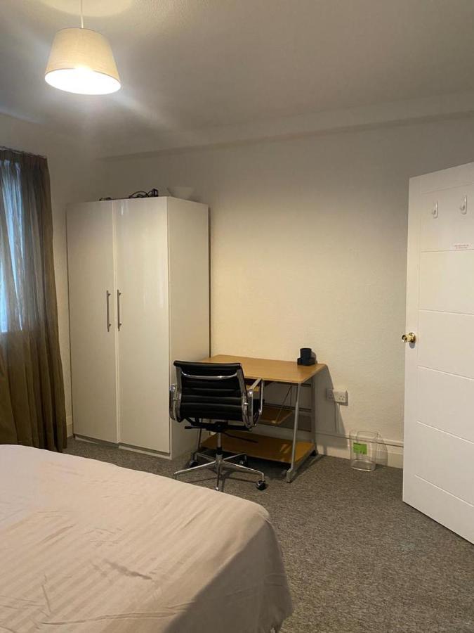 Hendon Park Apartments In London The Hyde Εξωτερικό φωτογραφία